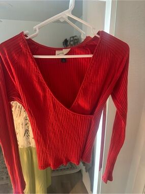 Universal Red Ribbed Long Sleeve V-Neck Top